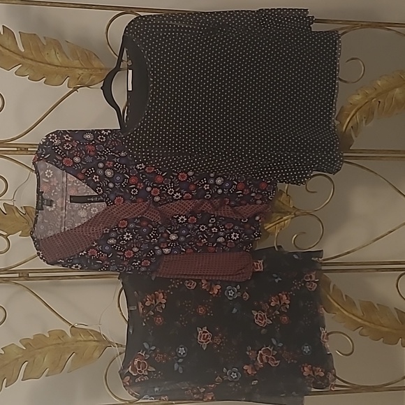 august silk Tops - 3 TOP LOT:  AUGUST SILK; 89TH & MADISON; LINDA MATTHEWS M NWT